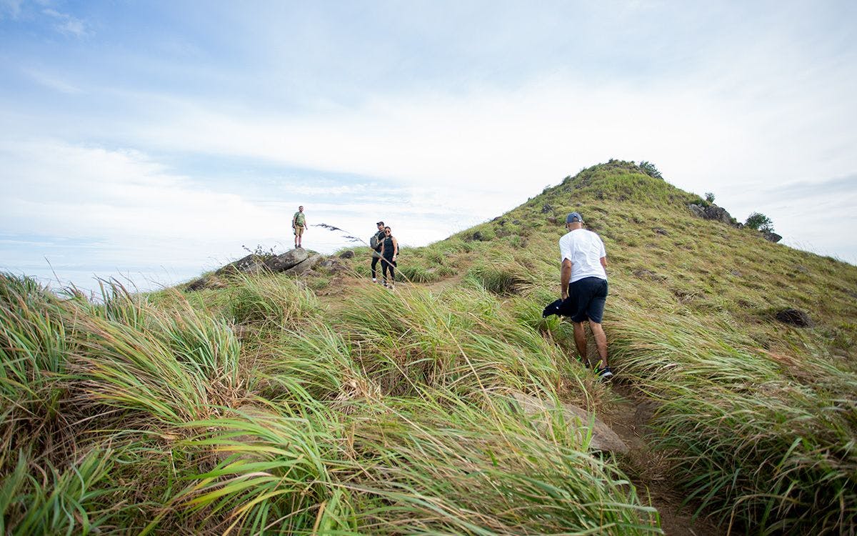 exploring-hanthana-mountains-with-johann-peries